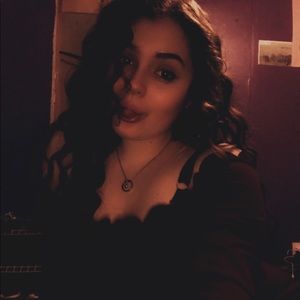 Meet your Posher, Marissa